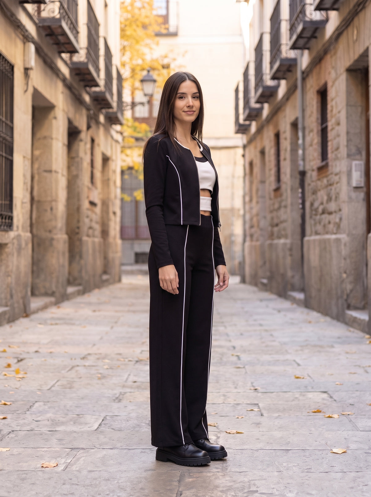 Candela · Conjunto de tres piezas con vivos blancos