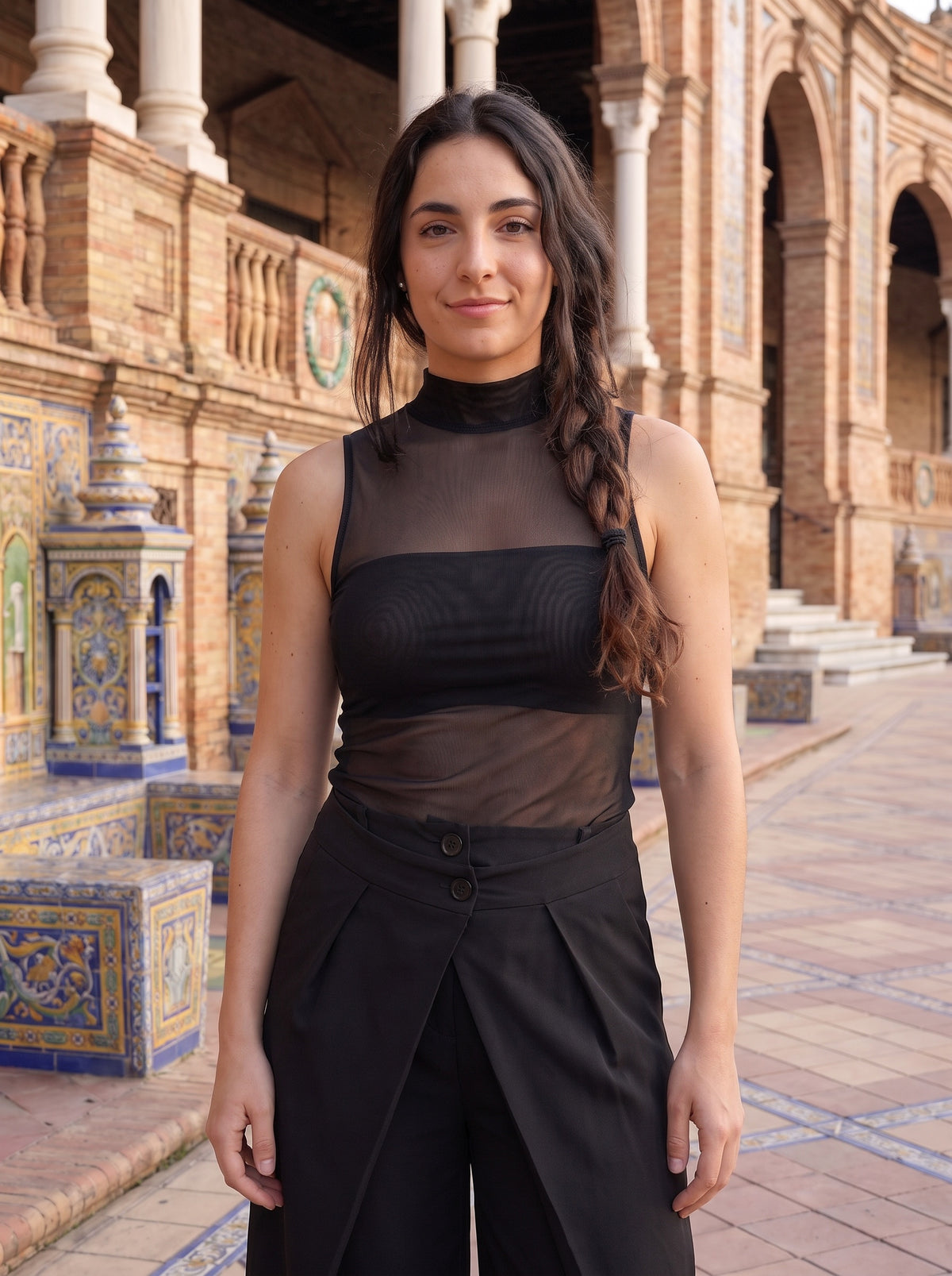 Triana · Conjunto de top con tul y pantalón palazzo