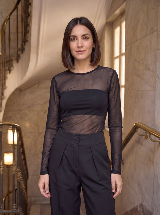 Carlota · Conjunto de top de malla y pantalón de pinzas
