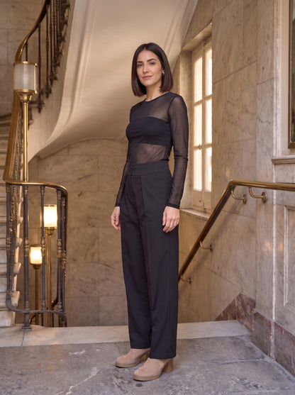 Carlota · Conjunto de top de malla y pantalón de pinzas