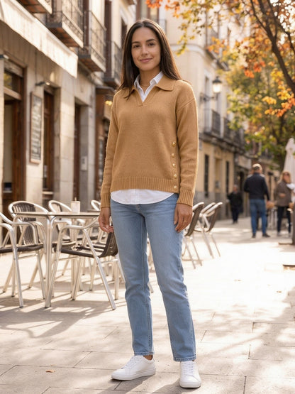 Vicenta · Jersey con cuello polo y botones