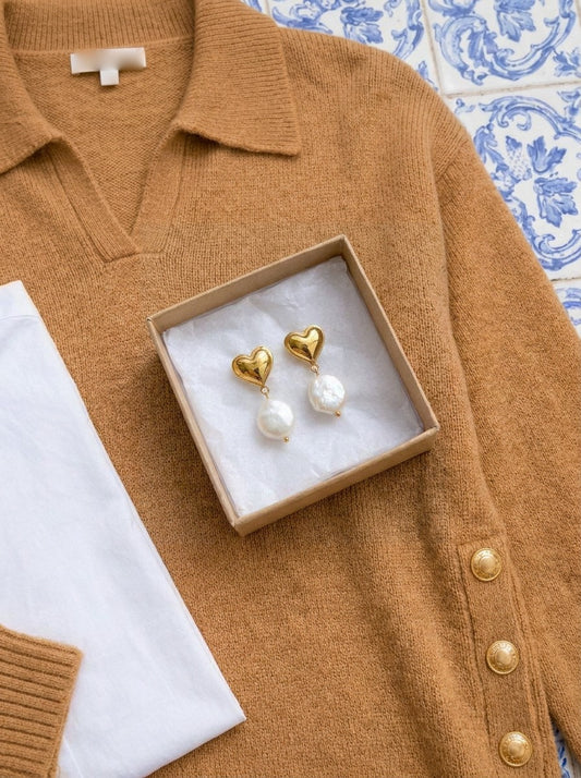 Adara · Pendientes corazón con efecto perla