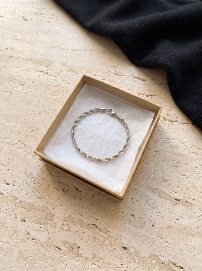 Malva · Pulsera trenzada de acero